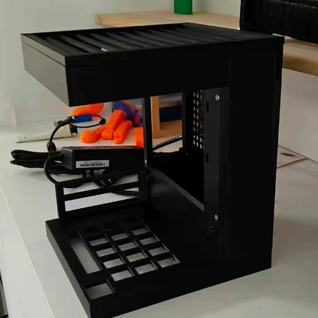Retro Gaming Pc Case - هيكل كمبيوتر مكتبي صغير ITX بتصميم