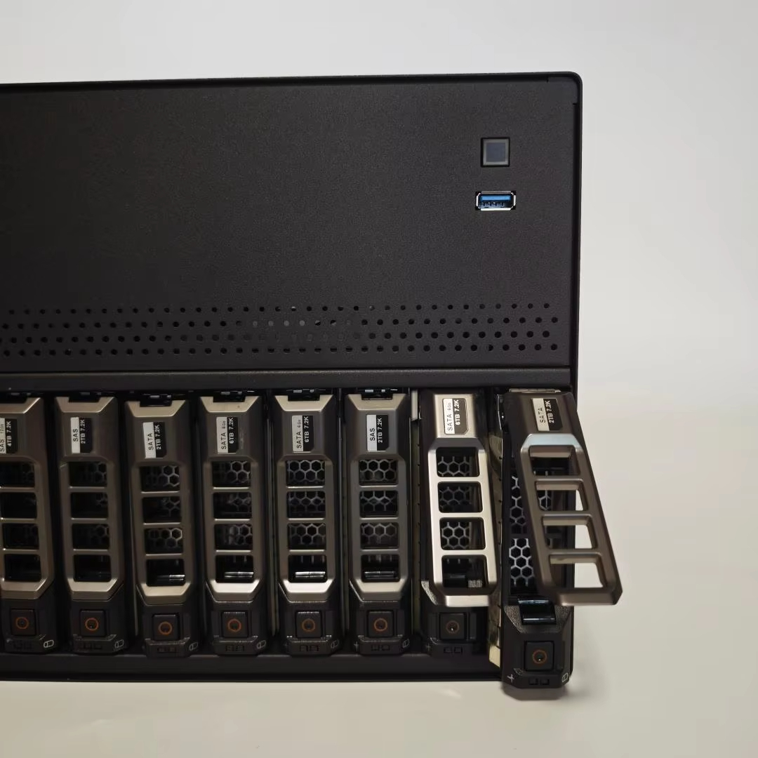 علبة خادم NAS بـ 10 فتحات، هيك - مراجعة Retro Gaming Pc Case وسعره